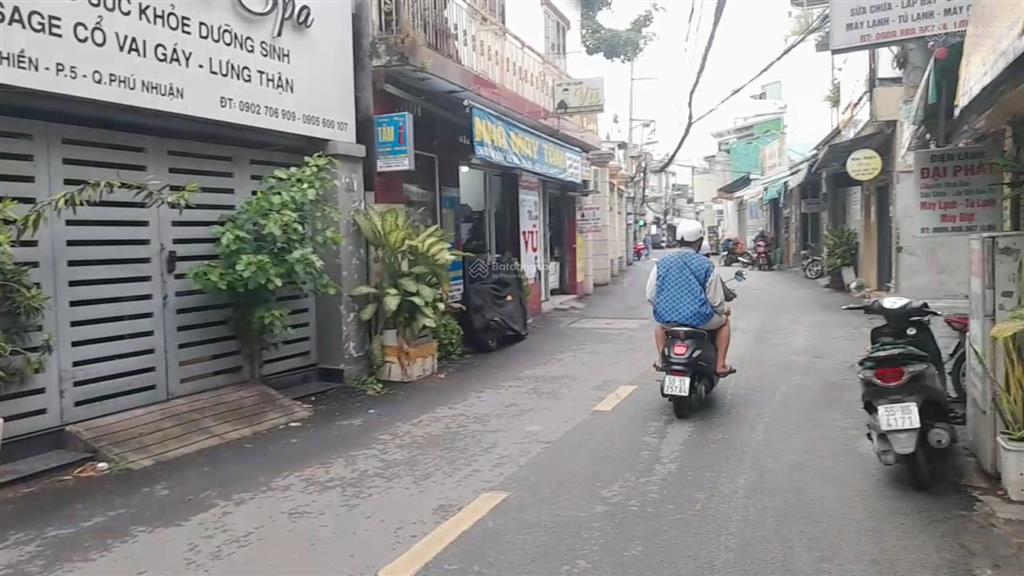 Bán gấp đi nước ngoài giảm sâu 400tr. chỉ còn 9 tỷ 500tr. nhà sát bên chợ cây quéo. hỗ trợ vay đủ
