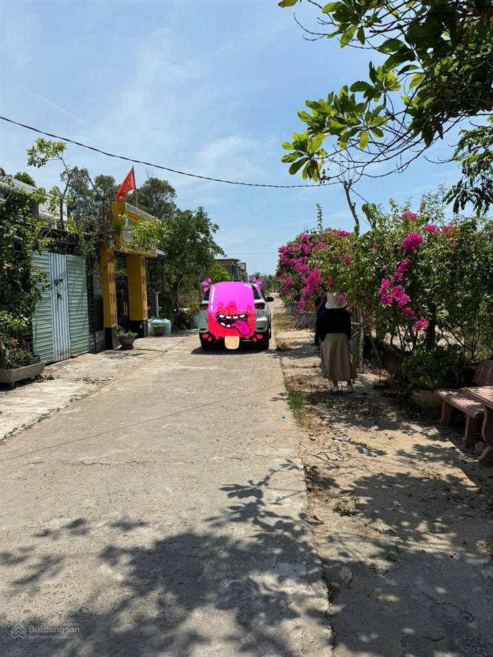 Chủ cần bán lô đất 1021m2 thông ra bãi tắm cửa khe  bình dương .