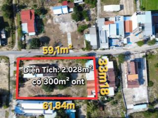 Bán lô đất kim cương dt 2028m2 đẹp nhất biển bình dương .