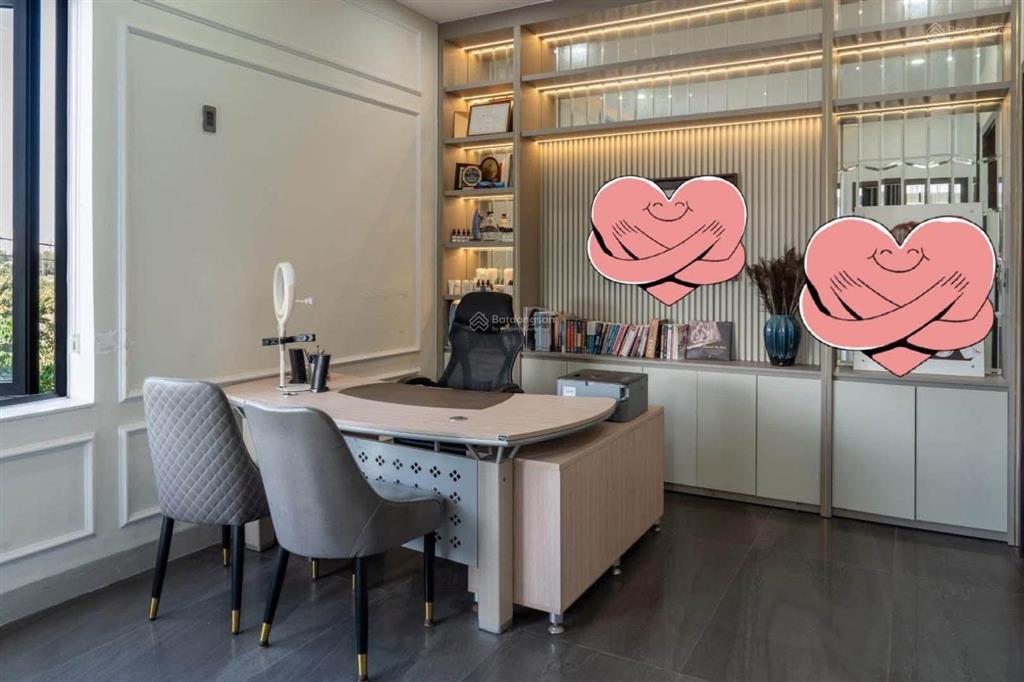 Cho thuê villa 2 mặt tiền khu đảo vip hòa xuân view pháo hoa siêu đẹp