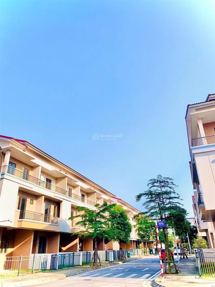 3.6x tỷ  bắt đáy liền kề centa city giá tốt nhất thị trường.