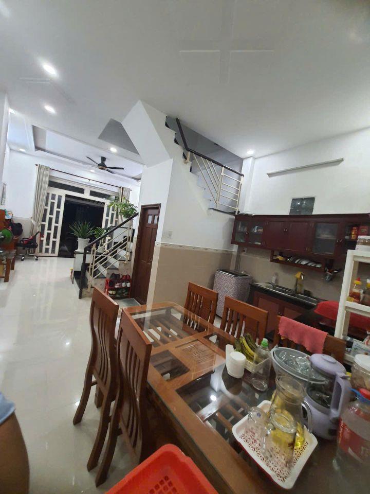 Bán nhà khu dân trí cao an ninh tốt đường số 6 linh xuân thủ đức tphcm LH0909428959.