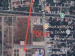 Bán miếng đất siêu hiếm rộng 1.738m2 cách quãng trường chỉ 700m. giá 6 tỷ còn thương lượng