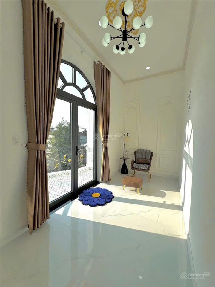 Bán nhà 1 trệt 1 lầu tân cổ điển 3pn,3wc. dt 100m2 tại mỹ phong, tp mỹ tho. giá 2,760 triệu