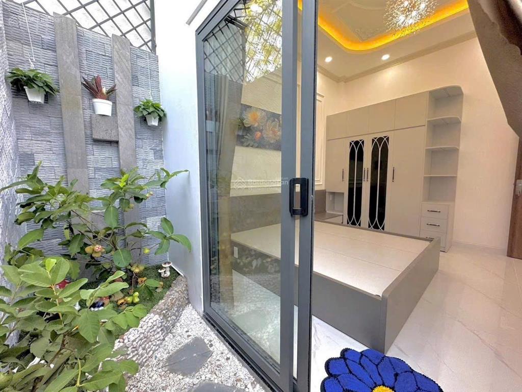 Bán nhà 1 trệt 1 lầu tân cổ điển 3pn,3wc. dt 100m2 tại mỹ phong, tp mỹ tho. giá 2,760 triệu