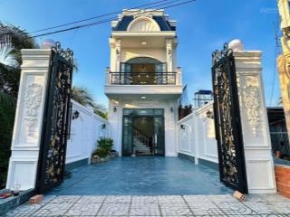 Bán nhà mới xây tân cổ điển đẹp ko tỳ vết thuộc mỹ phong, tp mỹ tho. gần 200m2. giá chỉ 3 tỷ 190 tr
