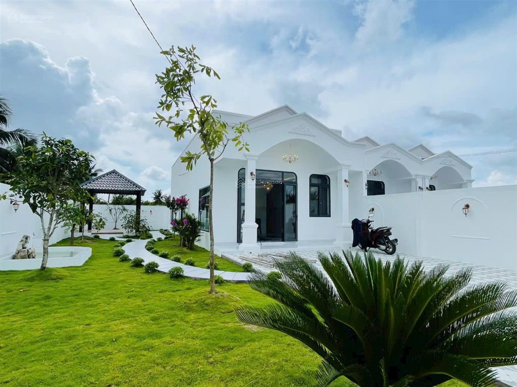 Bán nhà sân vườn rộng 326m2 thuộc mỹ phong, tp mỹ tho. nghĩ dưỡng