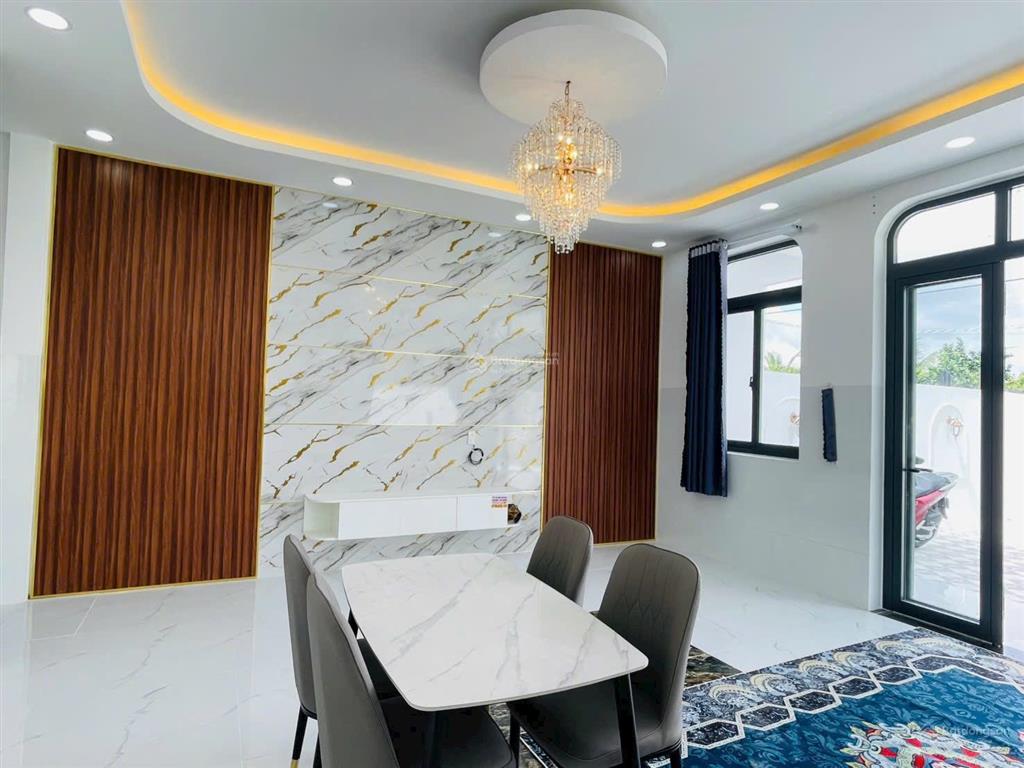 Bán nhà sân vườn rộng 326m2 thuộc mỹ phong, tp mỹ tho. nghĩ dưỡng