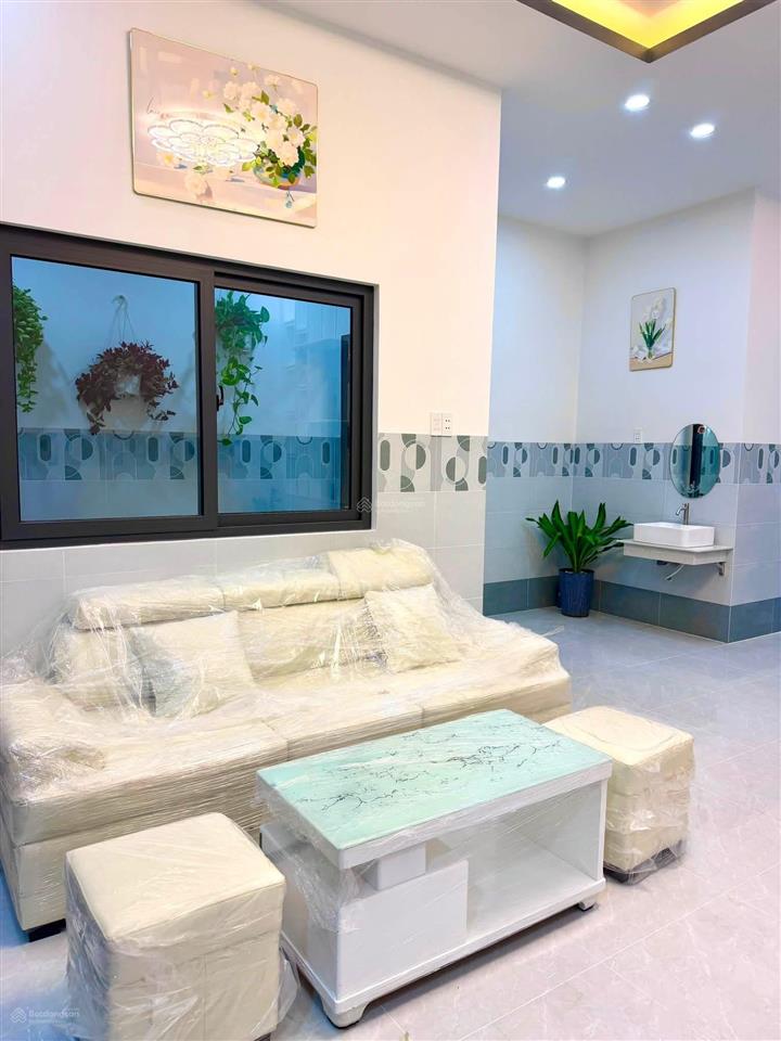 Bán nhà mới hoàn thiện, nội thất đầy đủ.dt 6x11m.thuộc trung an, tp mỹ tho.giá chỉ 1,080 triệu tl