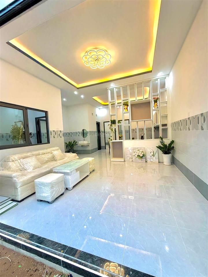 Bán nhà mới hoàn thiện, nội thất đầy đủ.dt 6x11m.thuộc trung an, tp mỹ tho.giá chỉ 1,080 triệu tl