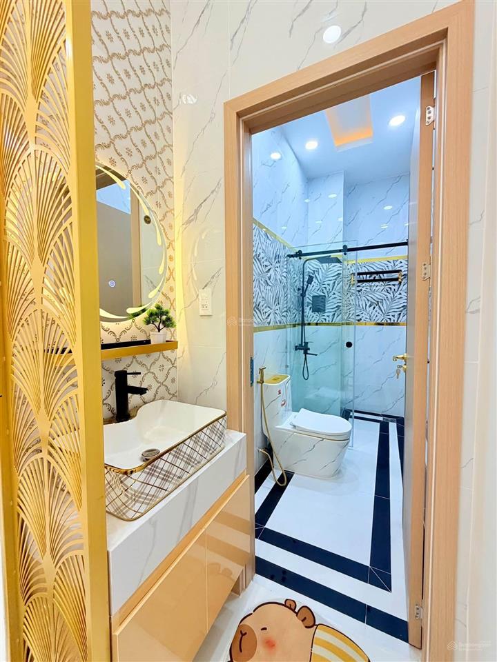 Nhà luxury với nội thất cao cấp, giá chỉ 2 tỷ 960 triệu