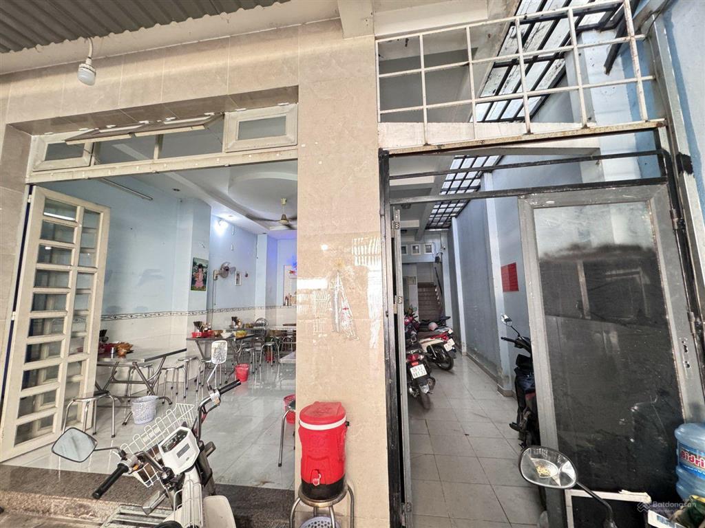 Bán nhà mặt tiền đường số 7, p11, gò vấp. dt 6m x 17m, 3 tầng, giá 11.8 tỷ