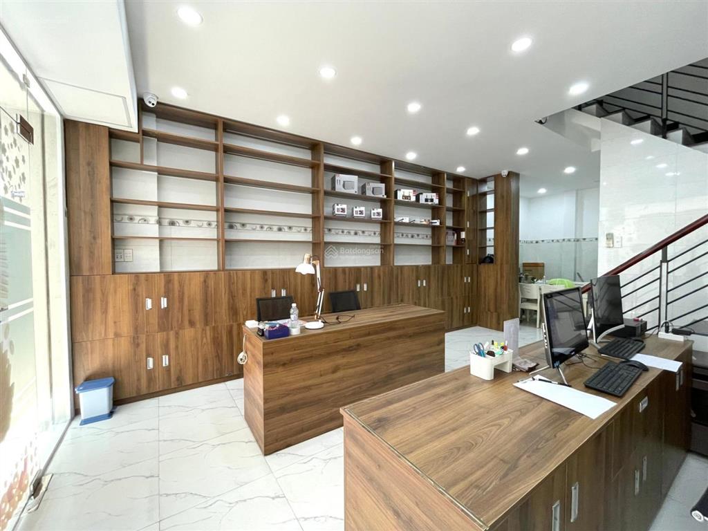 Nhà 48m2 hẻm 6m cách 1 căn ra mặt tiền nguyễn kim, gần bv chợ rẫy, sân thống nhất