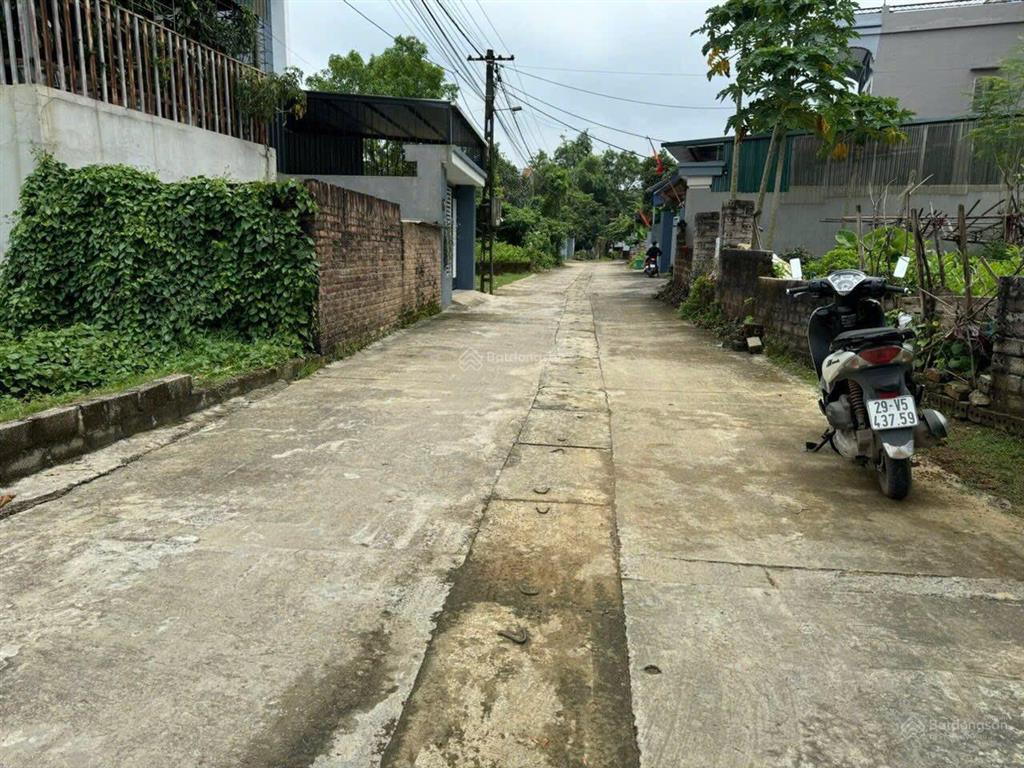 99m trục chính gần quốc lộ 21