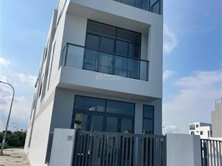 Bán căn nhà góc 2 mặt tiền mặt phố tại nguyễn duy trinh, 8,8 tỷ, 100m2 tiềm năng tăng giá cao