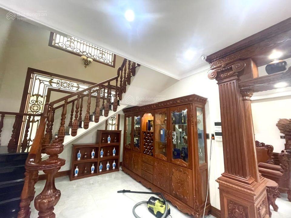 Khu vip bình tân  biệt thự đẳng cấp 380m2 (20*19m)  3 tầng, toàn gỗ quý  kdc vĩnh lộc