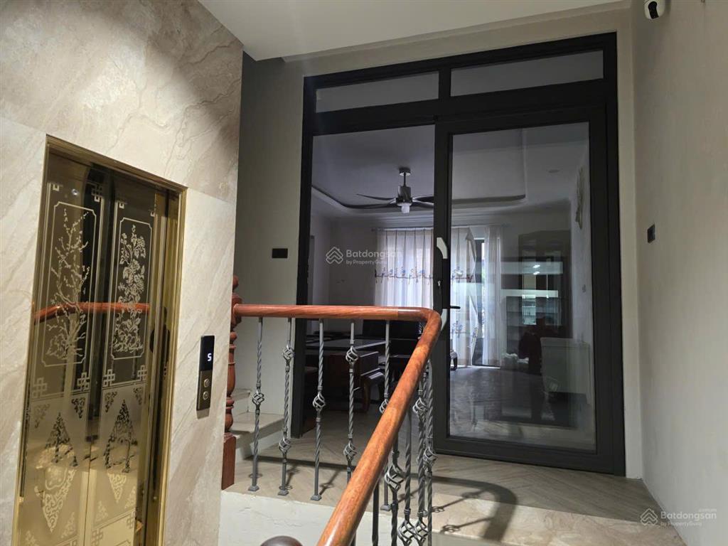 Hạ 9 tỷ bán gấp tòa văn phòng mặt phố quan nhân 84m2 5 tầng thang máy, mt 5m 18.5 tỷ thanh xuân