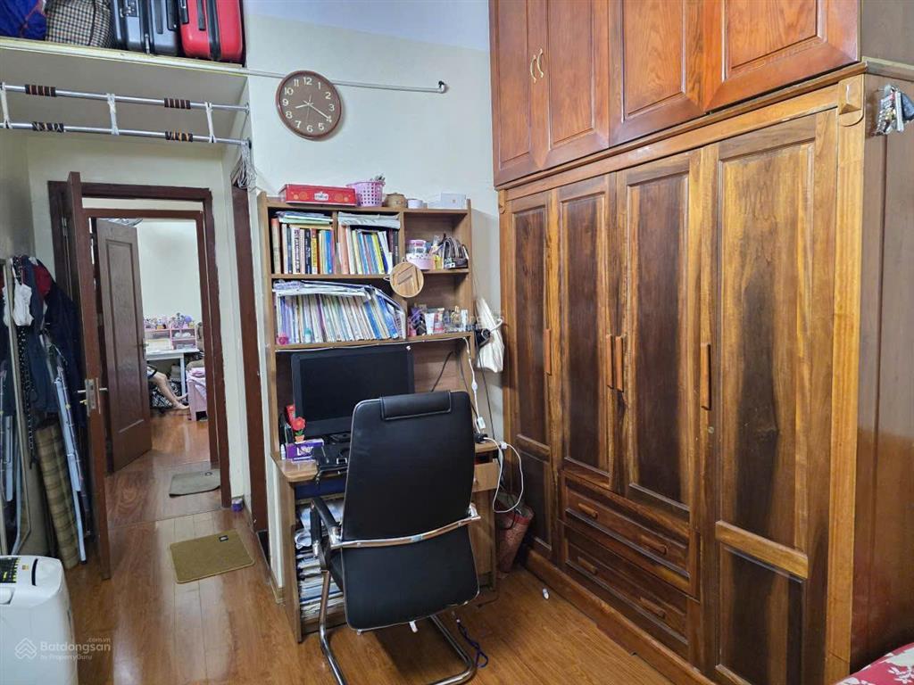 Lô góc 3 thoáng ngõ 3 gác thông hồ văn chương 20m ra phố khâm thiên 20m2 5t mt3.9m 4.7 tỷ đống đa