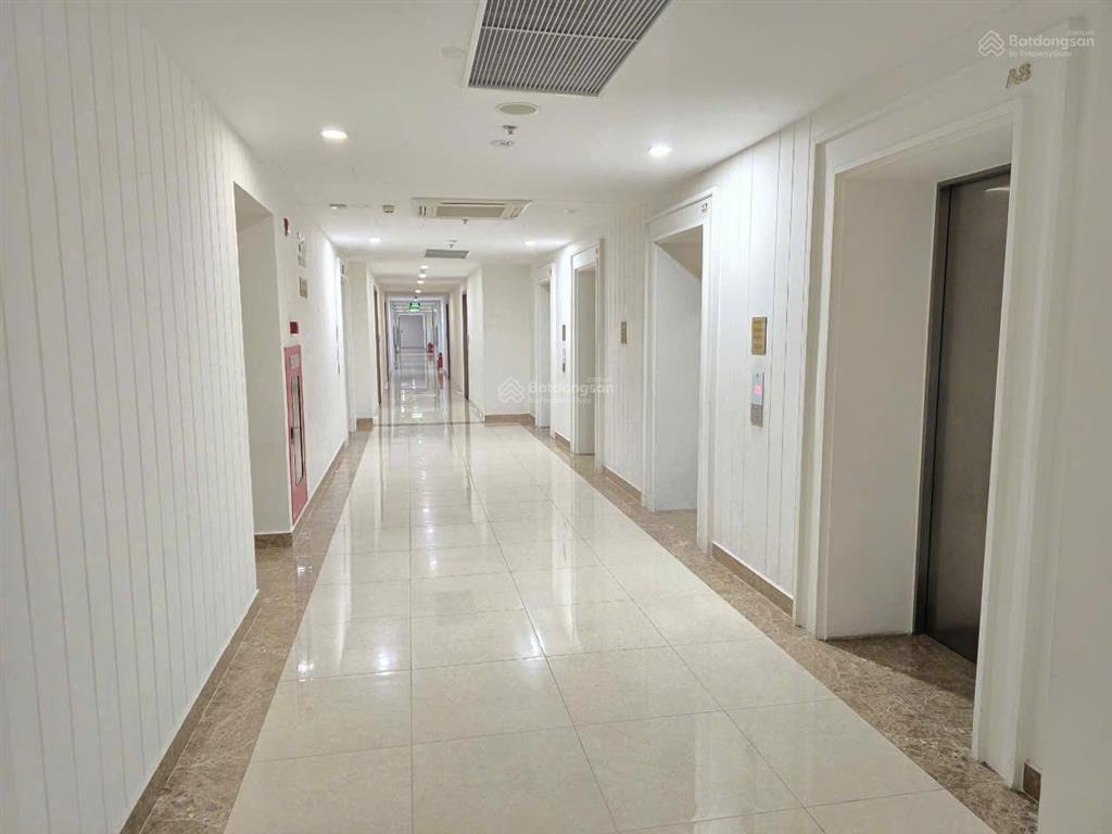 Cho thuê căn hộ vinhomes gardenia hàm nghi 2pn + khách+bếp +2 wc full nội thất 78.8 m2 có slot ôtô