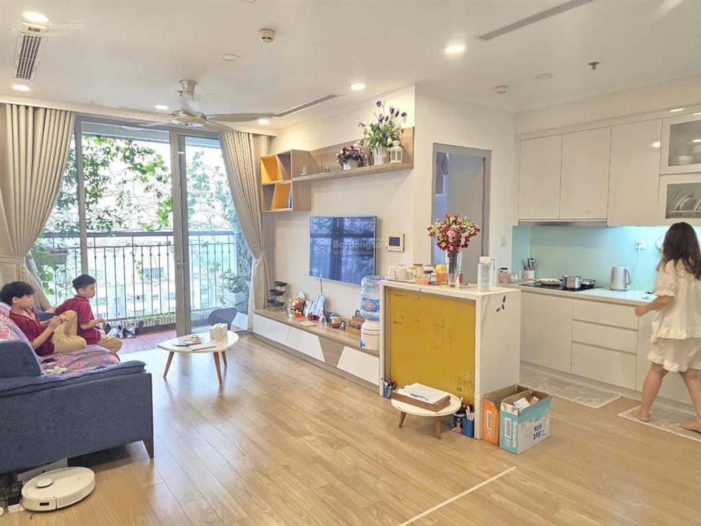 Cho thuê căn hộ vinhomes gardenia hàm nghi 2pn + khách+bếp +2 wc full nội thất 78.8 m2 có slot ôtô