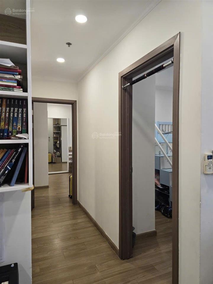 Cho thuê căn hộ vinhomes gardenia hàm nghi 2pn + khách+bếp +2 wc full nội thất 78.8 m2 có slot ôtô