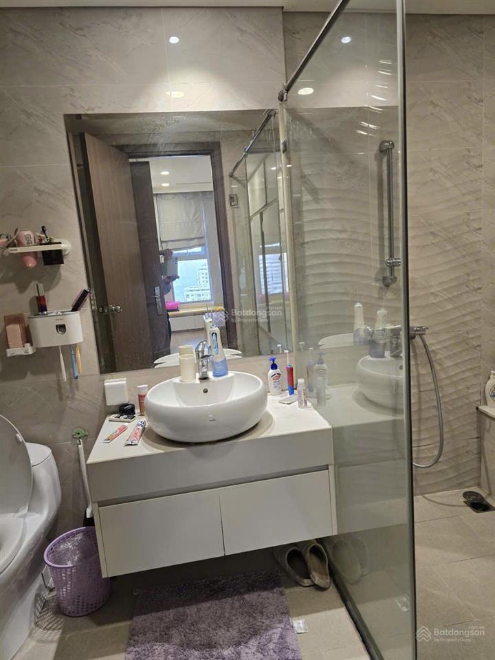 Cho thuê căn hộ vinhomes gardenia hàm nghi 2pn + khách+bếp +2 wc full nội thất 78.8 m2 có slot ôtô