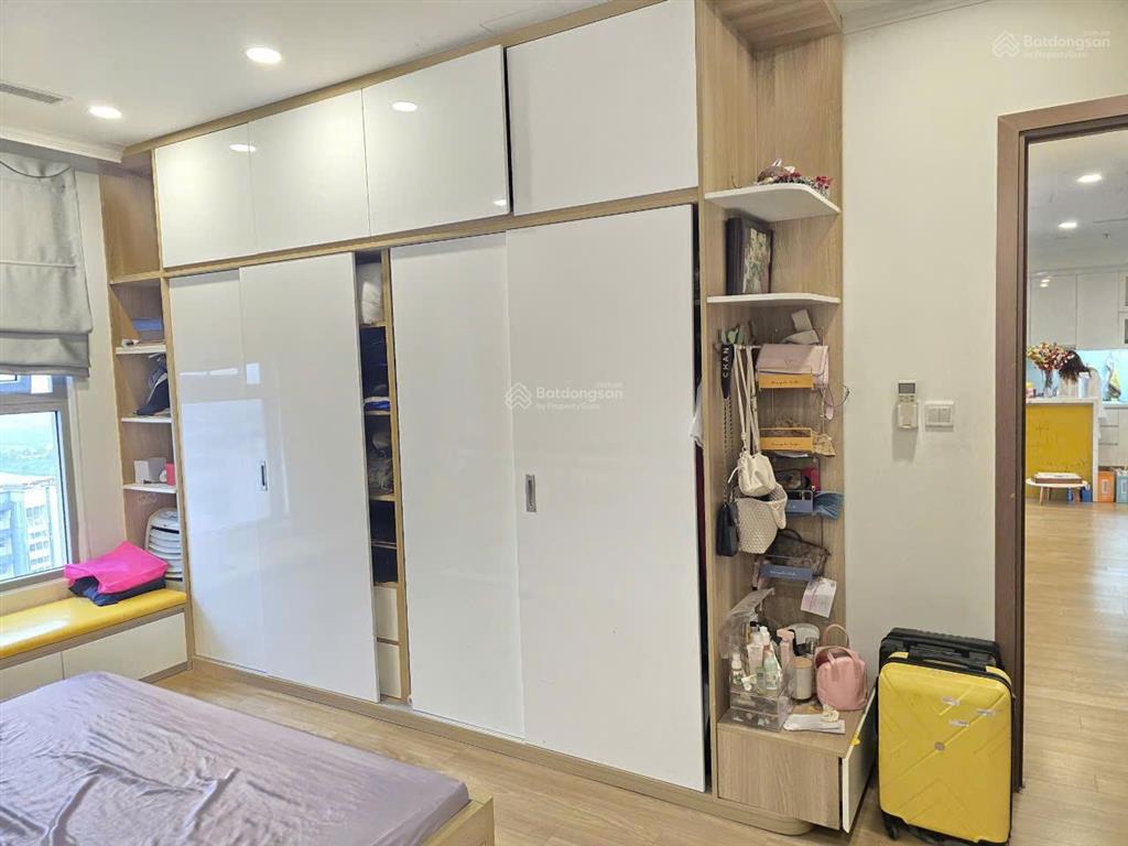 Cho thuê căn hộ vinhomes gardenia hàm nghi 2pn + khách+bếp +2 wc full nội thất 78.8 m2 có slot ôtô