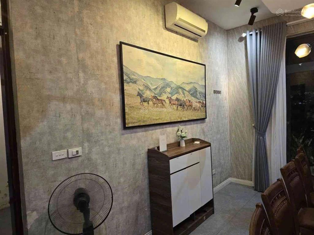 Siêu phẩm vàng giữa trung tâm vị trí độc tôn 10 năm mới có 1 căn bán, 0983 713 ***