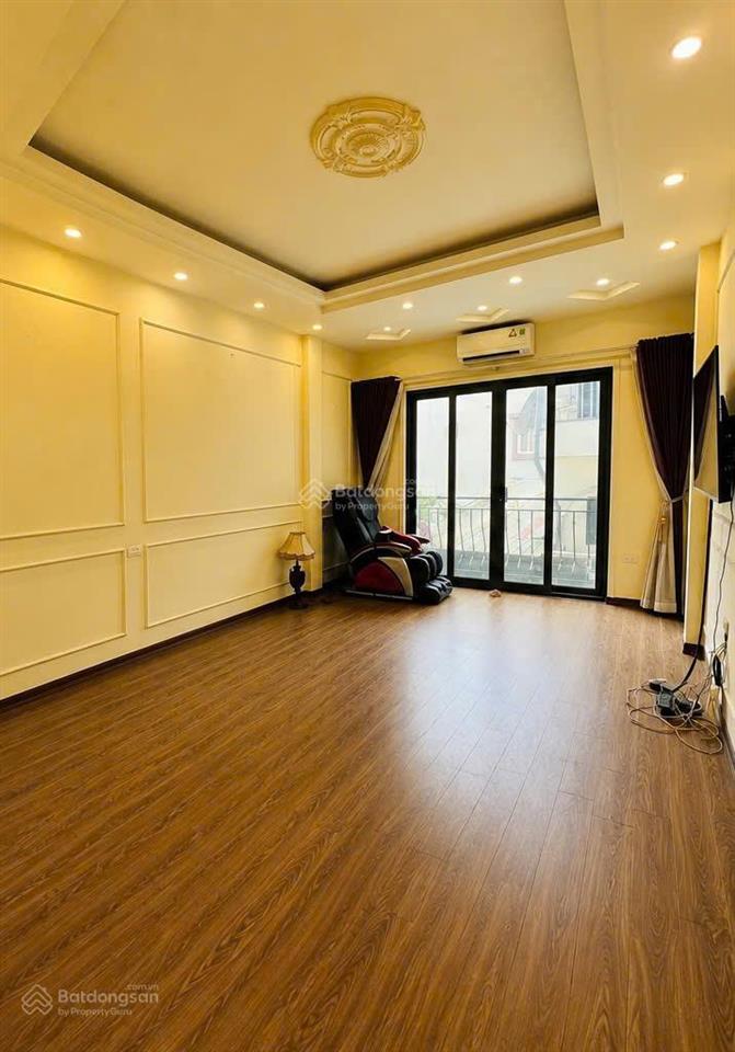 Cực hiếm long biên nhà đẹp 5tầng phong cách châu âu chỉ 30m ra phố đàm quang trung dòng tiền 9tr/th