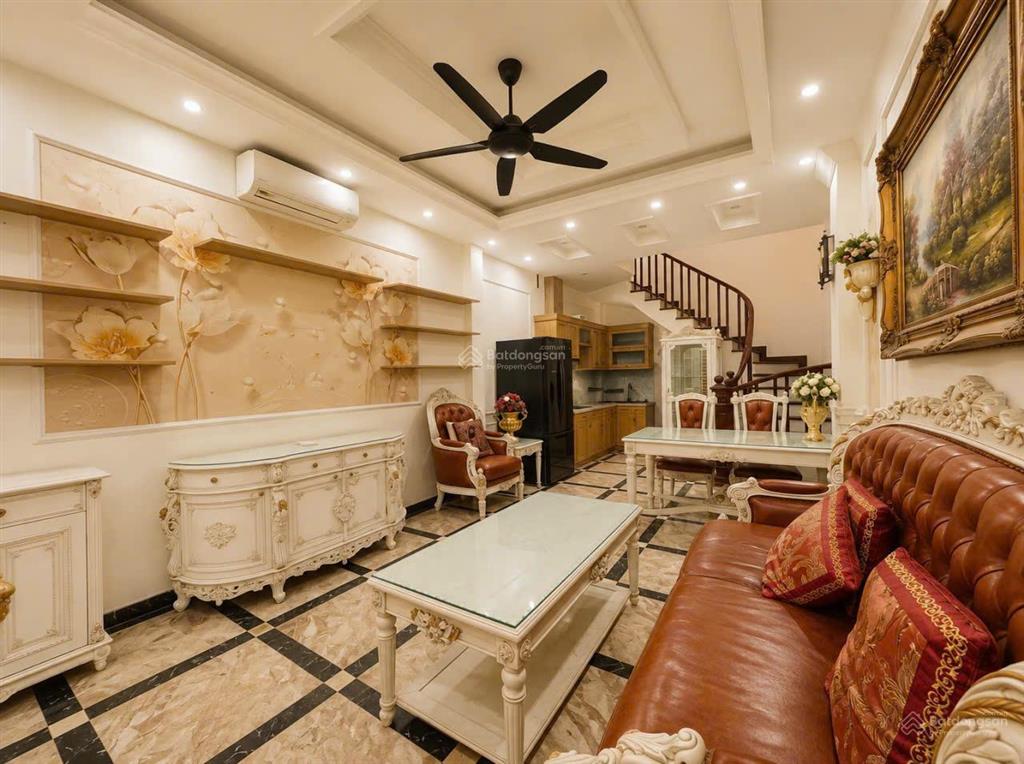 Cực hiếm long biên nhà đẹp 5tầng phong cách châu âu chỉ 30m ra phố đàm quang trung dòng tiền 9tr/th