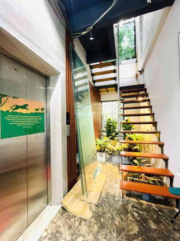 Bán gấp nhà liền kề ô tô tránh ô tô đỗ cửa vỉa hè kinh doanh văn phòng