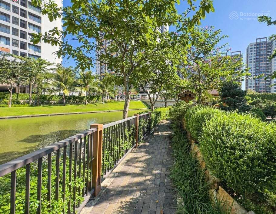Khu đô thị mizuki park  chính chủ bán căn hộ 2pn view landmark81