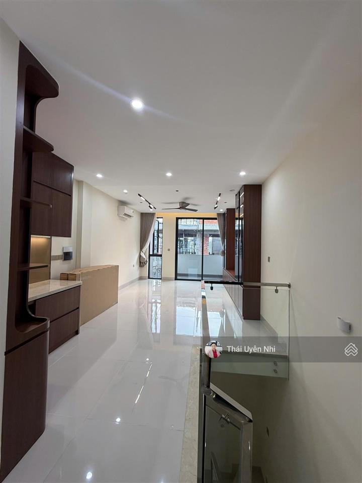 Nhà phố 6 lầu + thang máy, kinh doanh ngay, chỉ với 15% nhận nhà, góp 18 tháng 0 lãi suất cdt