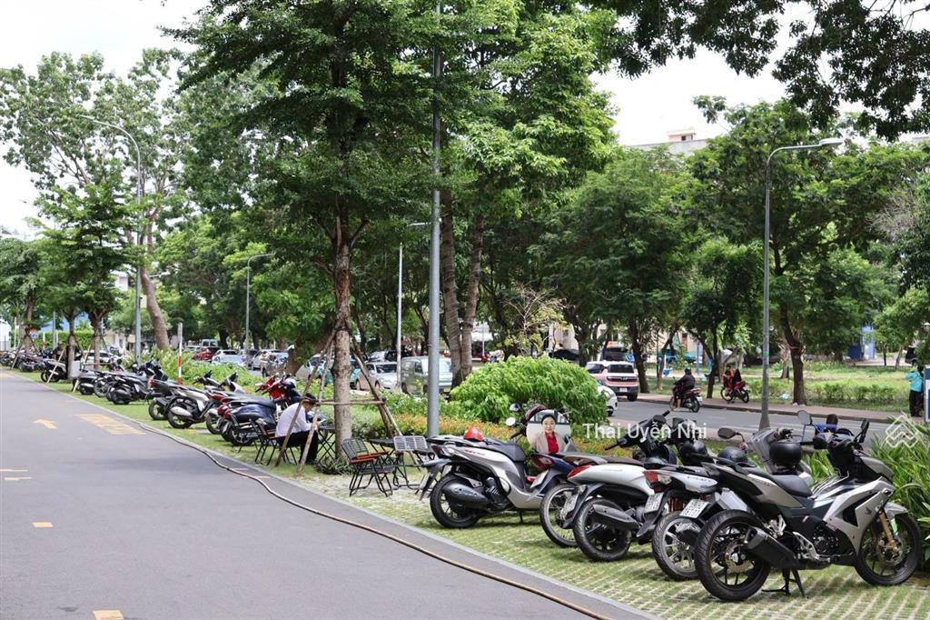 Nhà phố 6 lầu + thang máy, kinh doanh ngay, chỉ với 15% nhận nhà, góp 18 tháng 0 lãi suất cdt