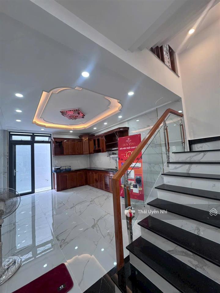 Bán nhà phố pearl riverside phú định, quận 8, tp.hcm. giá bán 6,8 tỷ/căn.
