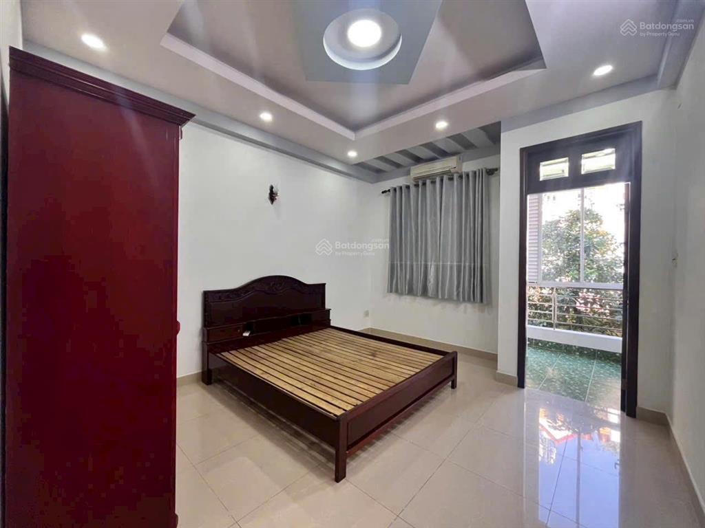 Diện tích 4 x 22,5m, nhà 2 lầu, sân thượng. đường thống nhất, gò vấp, hcm