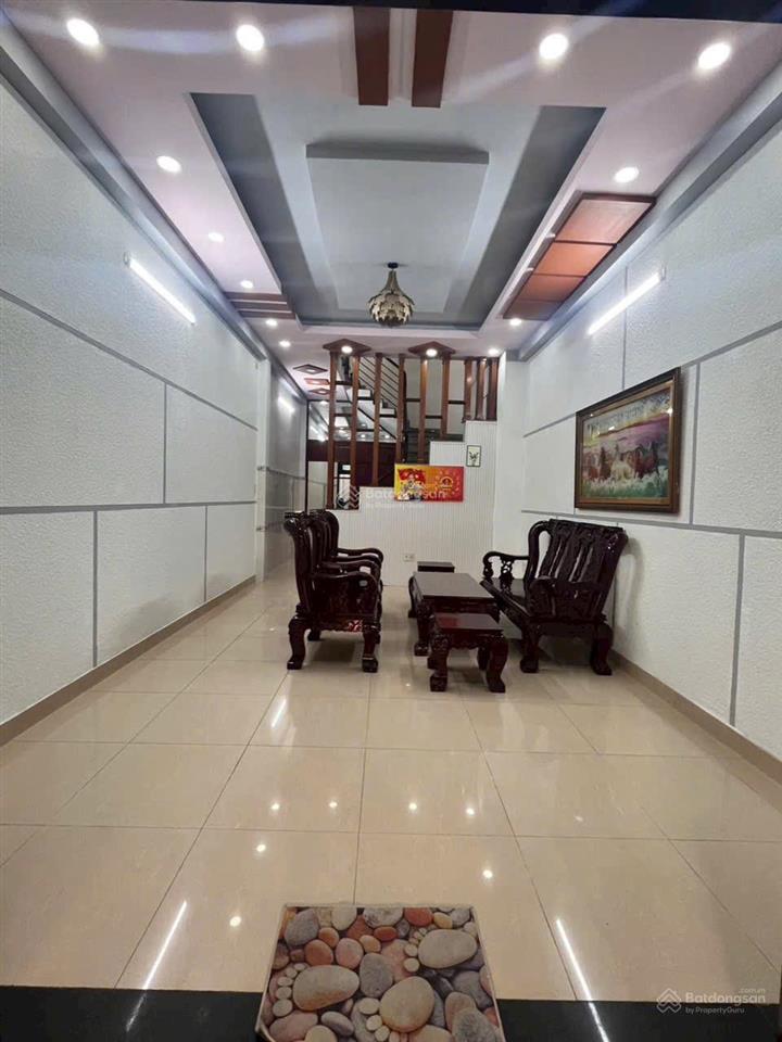 Diện tích 4 x 22,5m, nhà 2 lầu, sân thượng. đường thống nhất, gò vấp, hcm