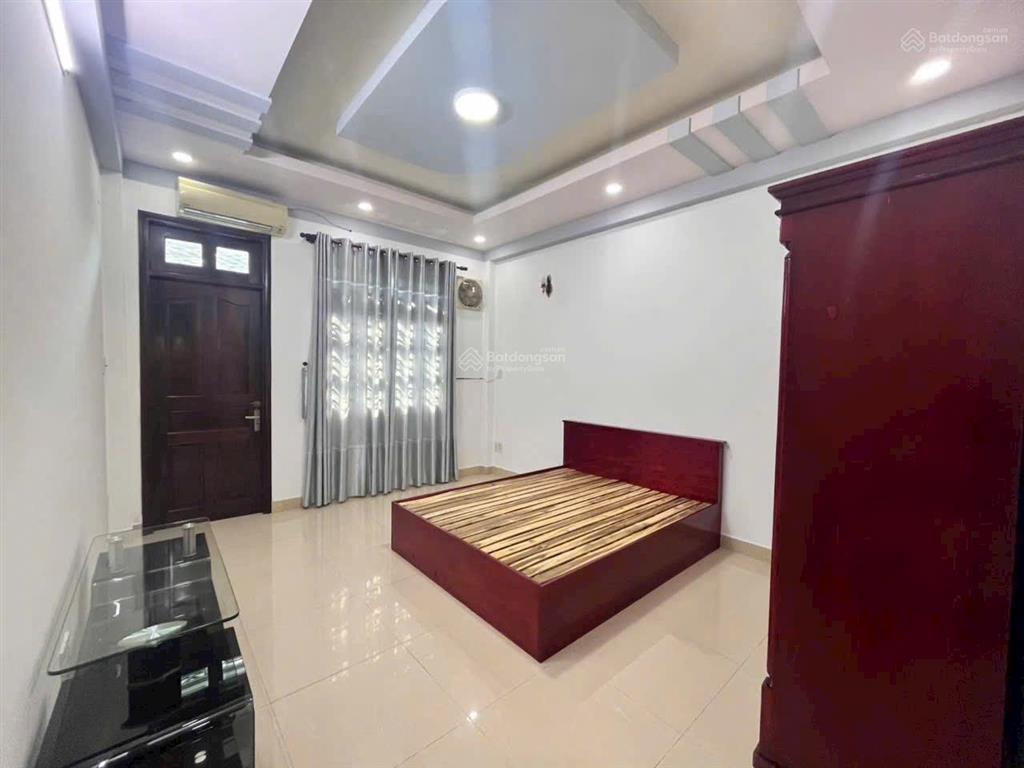 Diện tích 4 x 22,5m, nhà 2 lầu, sân thượng. đường thống nhất, gò vấp, hcm