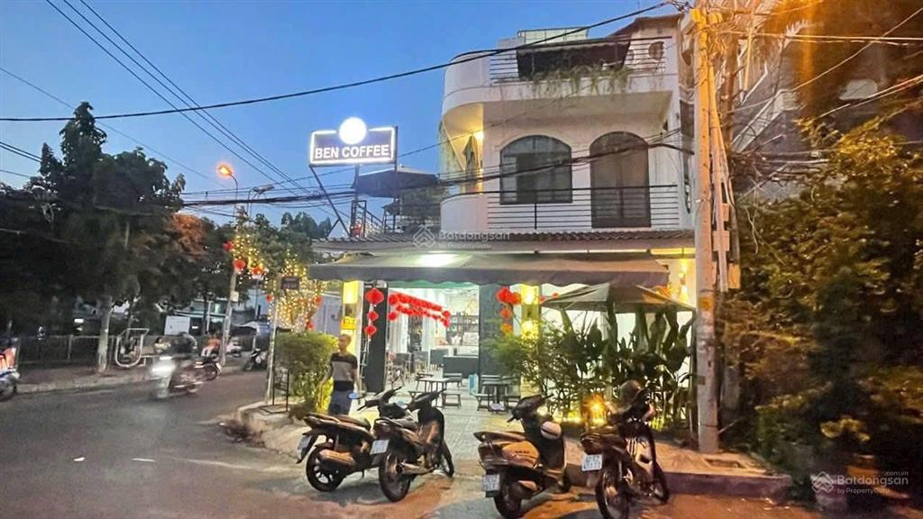 Nhà 2 mặt tiền đường số 39 và 14 phường tân hưng quận 7  dt 7,2x14m trệt 2 lầu  17 tỷ (tl)