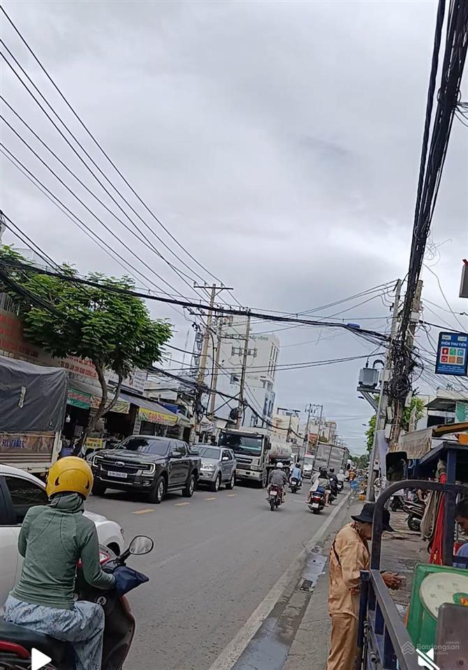Chính chủ cần bán gấp nhà mặt tiền kinh doanh phạm hữu lầu quận 7 dt 4x30m dtcn 96m2 17,5 tỷ(tl)