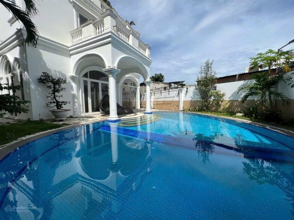 Biệt thự phong cách châu âu có hồ bơ hiếm nhất quận 7 liền kề phú mỹ hưng dt 600m2 đất 76 tỷ (tl)