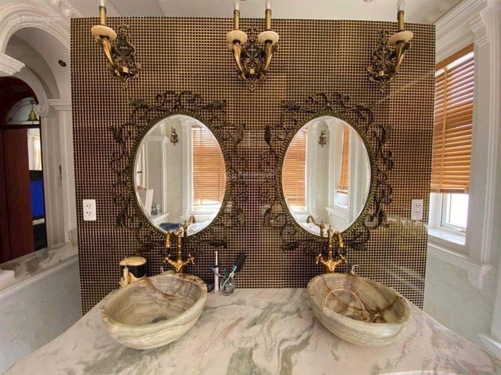 Biệt thự phong cách châu âu có hồ bơ hiếm nhất quận 7 liền kề phú mỹ hưng dt 600m2 đất 76 tỷ (tl)