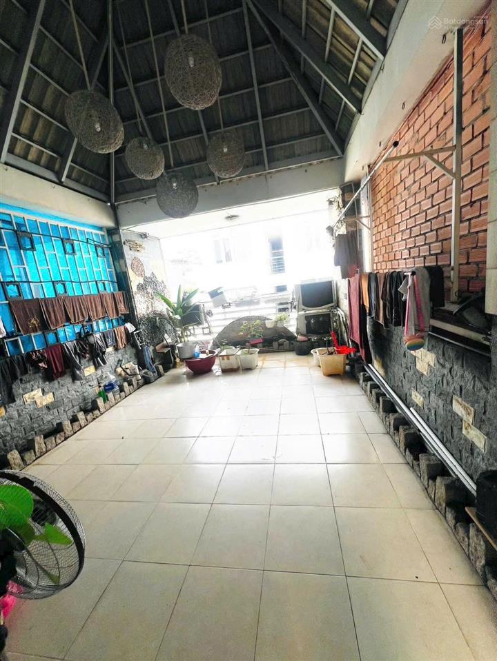 Cần bán gấp nhà mặt tiền đường số 4 chợ tân mỹ, liền kề phú mỹ hưngkinh doanh mua bán tốt11,9 tỷ