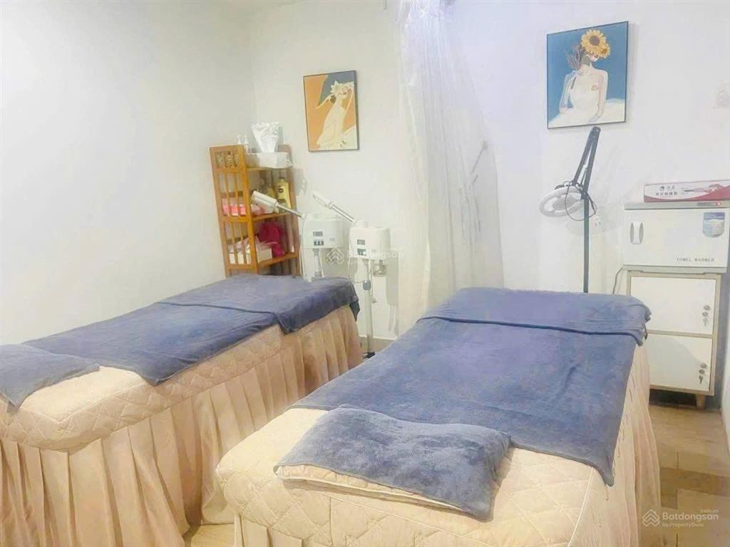 Cần bán gấp nhà mặt tiền đường số 4 chợ tân mỹ, liền kề phú mỹ hưngkinh doanh mua bán tốt11,9 tỷ