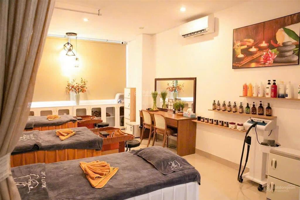 Cần bán gấp nhà mặt tiền đường số 4 chợ tân mỹ, liền kề phú mỹ hưngkinh doanh mua bán tốt11,9 tỷ