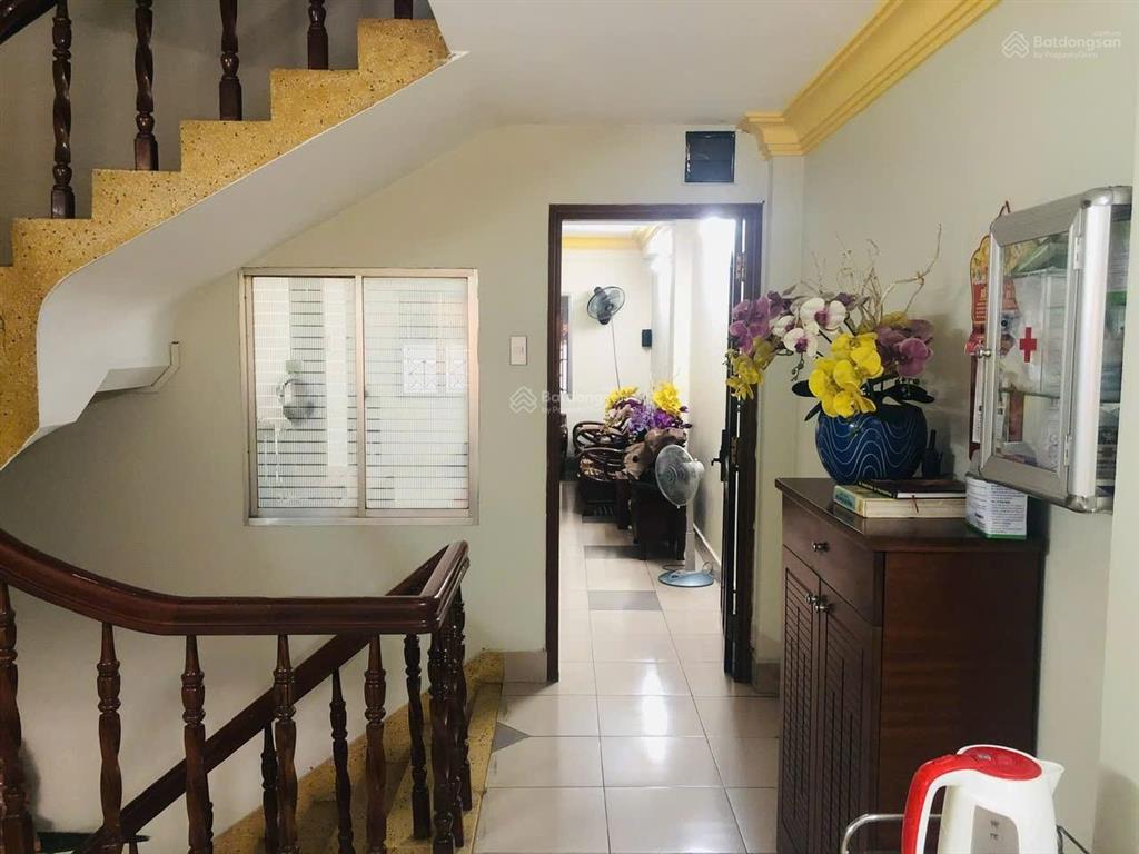 Chủ ngộp bán gấp nhà mặt tiền khánh hội quận 4 kinh doanh sầm uất, dt 4x18m trệt 5 tầng 33 tỷ(tl)