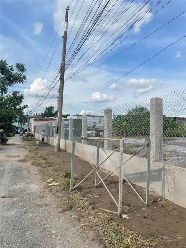 Đất view sông cần giuộc, dt 76x65m có 300m2 thổ cư phù hợp xây biệt thự hay đầu tư sinh lời  20 tỷ