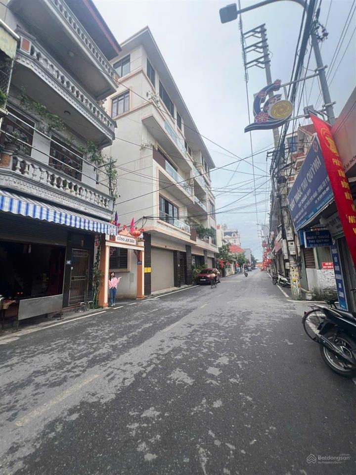 Chỉ hơn 80tr/m2 cho căn nhà mái thái 152m  ngõ ô tô con  30m ra trục chính 3 ô tô tránh nhau
