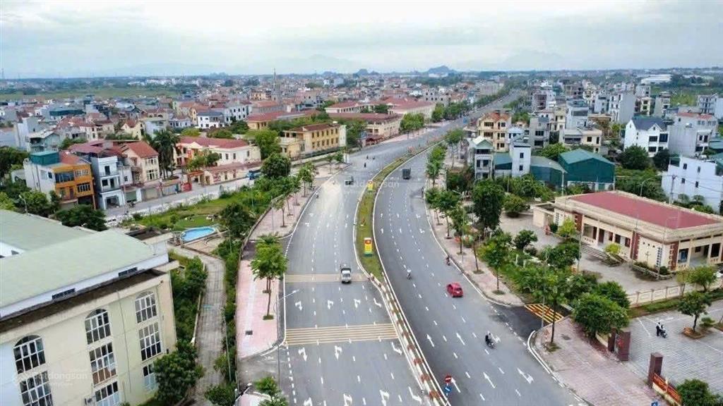 Rẻ quá 62m2 dv lại yên vuông đẹp, sát đô thị. hướng đông đón mặt trời  chỉ hơn 6 tỷ  ô tô đỗ cửa