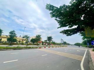 Chỉ 5.7 tỷ đã có 58m dịch vụ song phương tuyệt đẹp, hướng đn mát mẻ  ô tô để vỉa hè, trong nhà